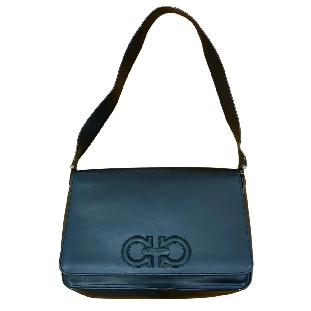 Salvatore Ferragamo Vintage Gancini Shoulder Bag – Dark Navy Blue Leather